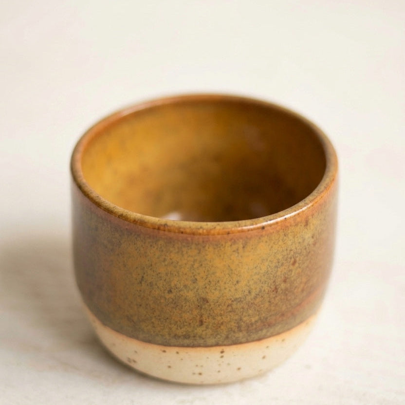 keramické kalíšky, ručně vyráběná keramika, kalíšky na espresso, keramika na kávu, handmade keramika, keramické hrnky malé