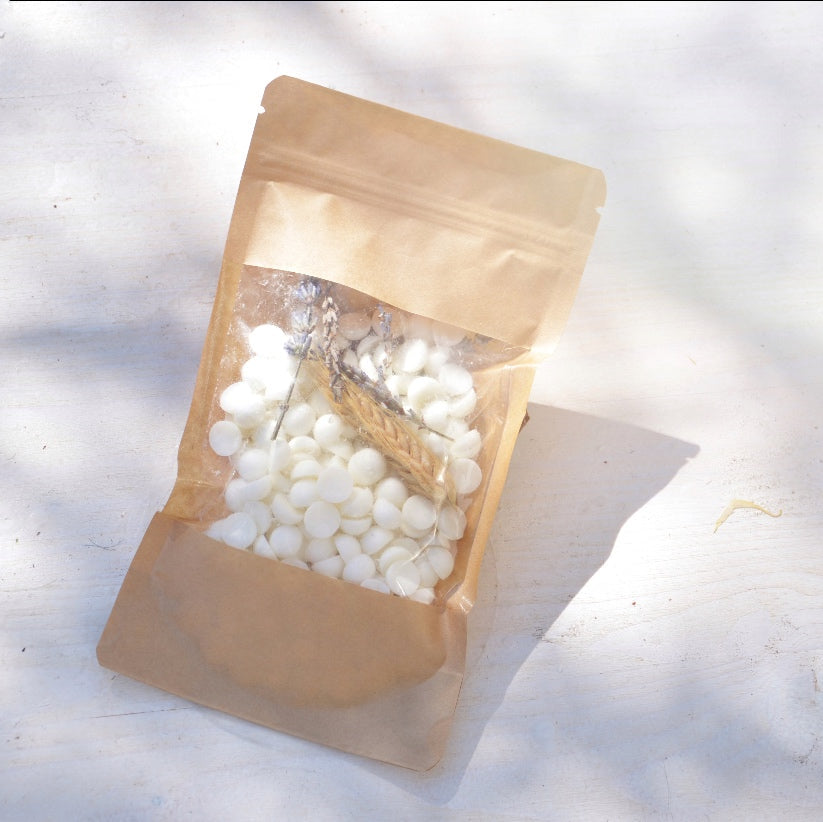 Vonné dekorativní vosky v papírovém sáčku s vůní levandule