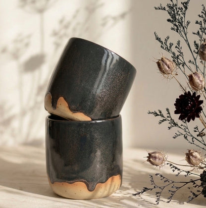 keramické kalíšky, ručně vyráběná keramika, kalíšky na espresso, keramika na kávu, handmade keramika, keramické hrnky malé