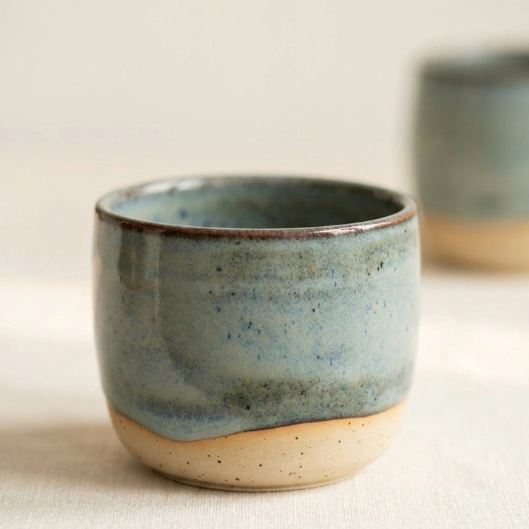 keramické kalíšky, ručně vyráběná keramika, kalíšky na espresso, keramika na kávu, handmade keramika, keramické hrnky malé