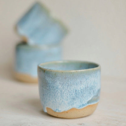  keramické kalíšky, ručně vyráběná keramika, kalíšky na espresso, keramika na kávu, handmade keramika, keramické hrnky malé