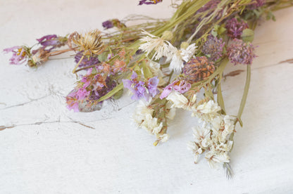 picture of dried flowers used for decorating the candles